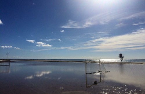 ueberschwemmter lanzarote strand