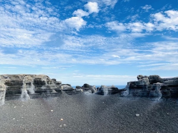 bizarre Steinformationen auf Lanzarote